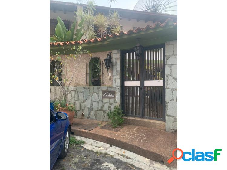 Vendo casa 600m2 4h/7b/4p Colinas de Bello Monte 8953