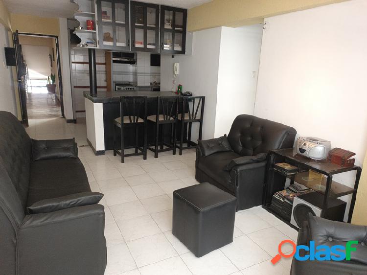 ofrece en venta cómodo apartamento con excelente ubicación